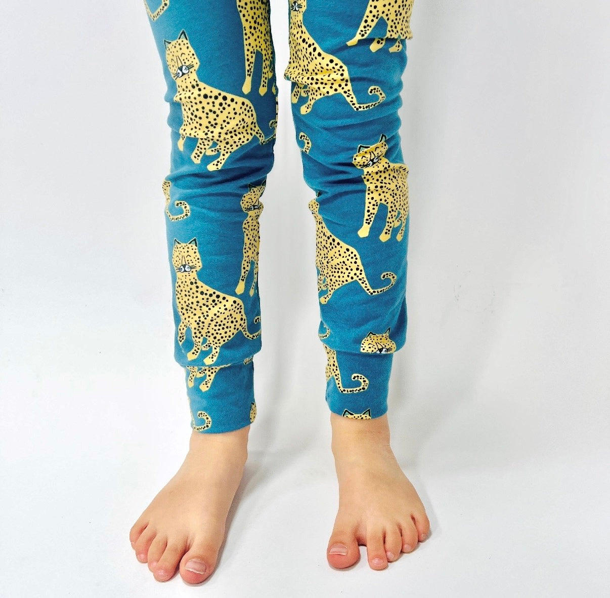 Eddie & Bee organic cotton leggings in Teal  "Happy leopard " print.