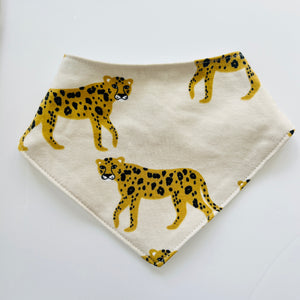 Eddie & Bee organic cotton Baby Dribble bib  in Oat "Cheetah" print.