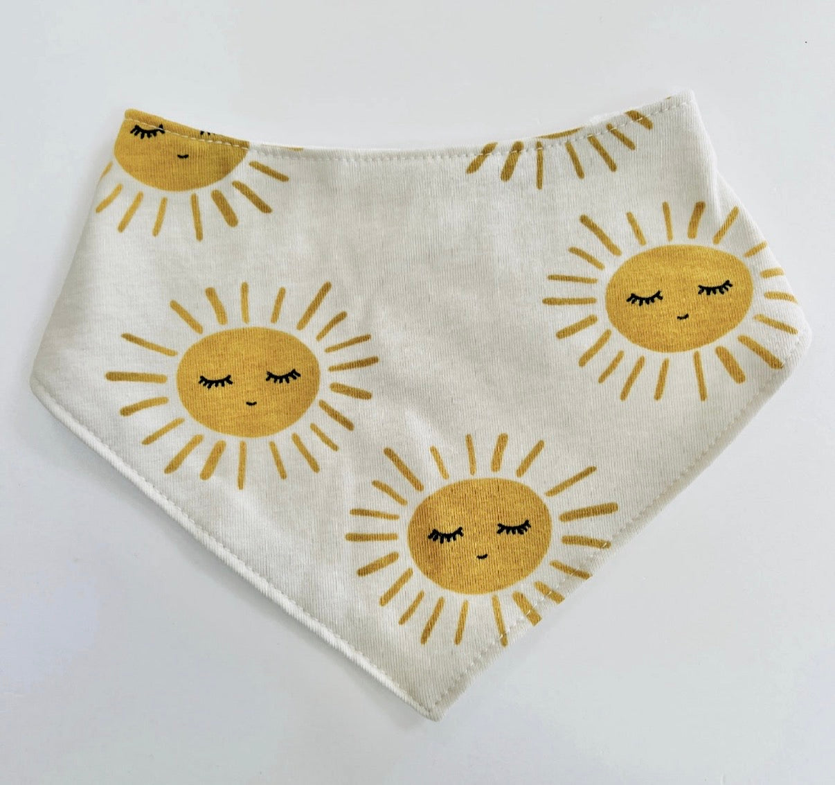 PRE ORDER- DELIVERY MID/END FEB                                             Eddie & Bee organic cotton Baby Dribble bib  in oat "Sunshine" print.