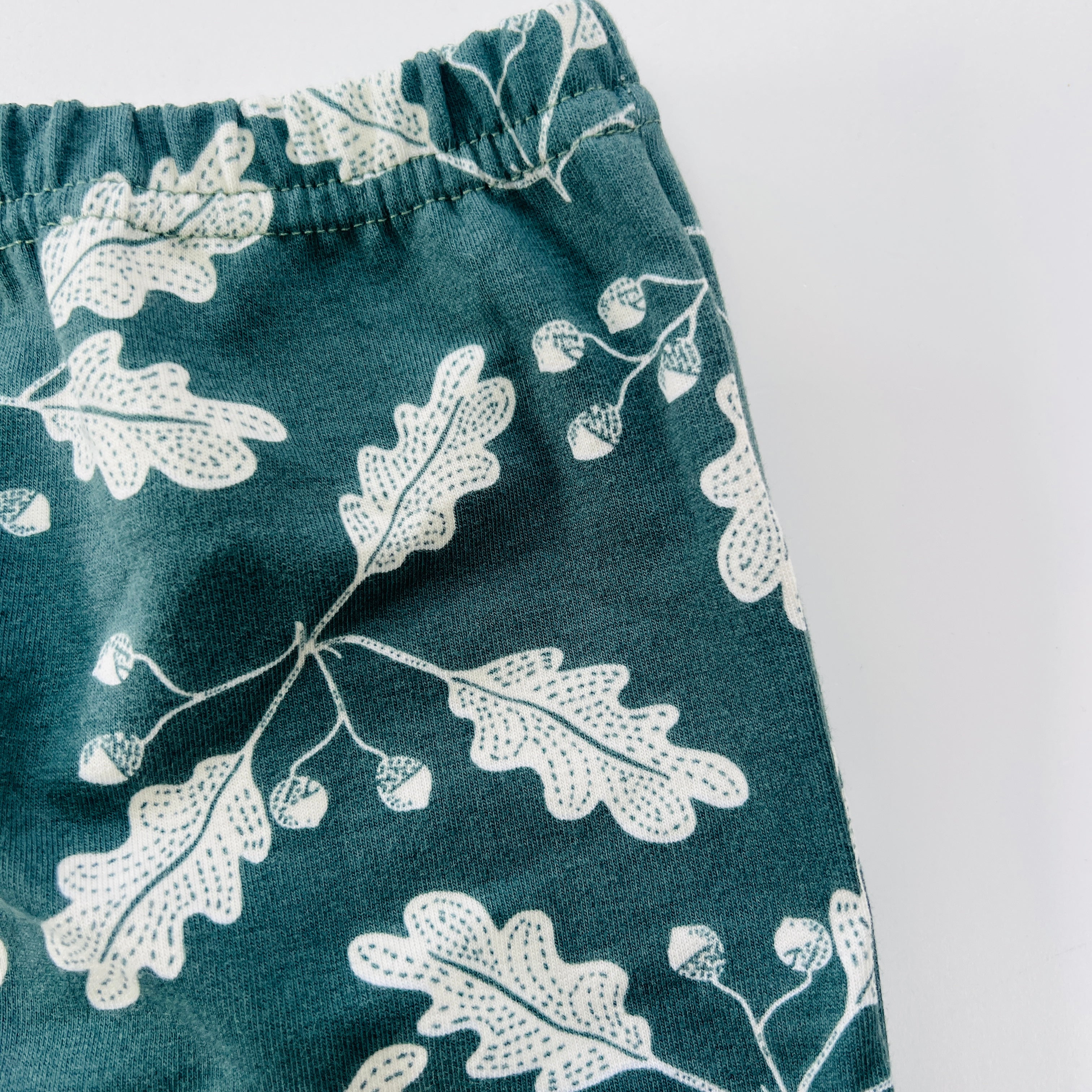 Eddie & Bee organic cotton leggings in Pine "Acorn Leaves" print. (Thicker Jersey Fabric)
