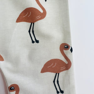 Eddie & Bee organic cotton leggings in Oat "Flamingo" print.