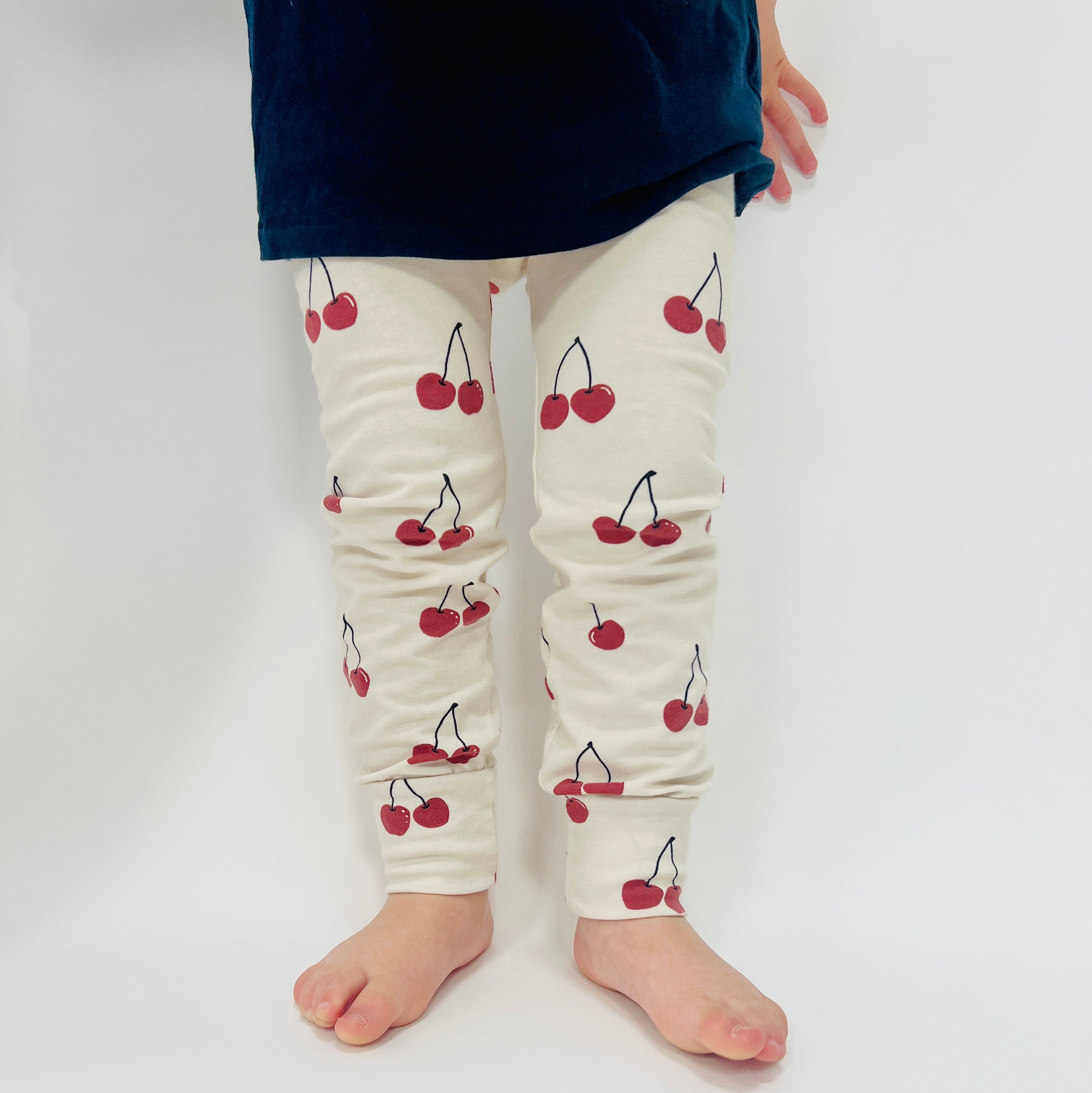Eddie & Bee organic cotton leggings oat "Cherries" print.