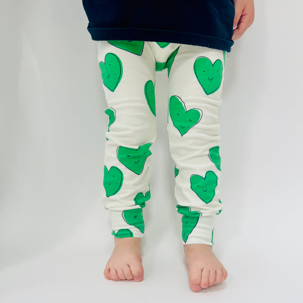 Eddie & Bee organic cotton leggings in Green "Happy Hearts" print.