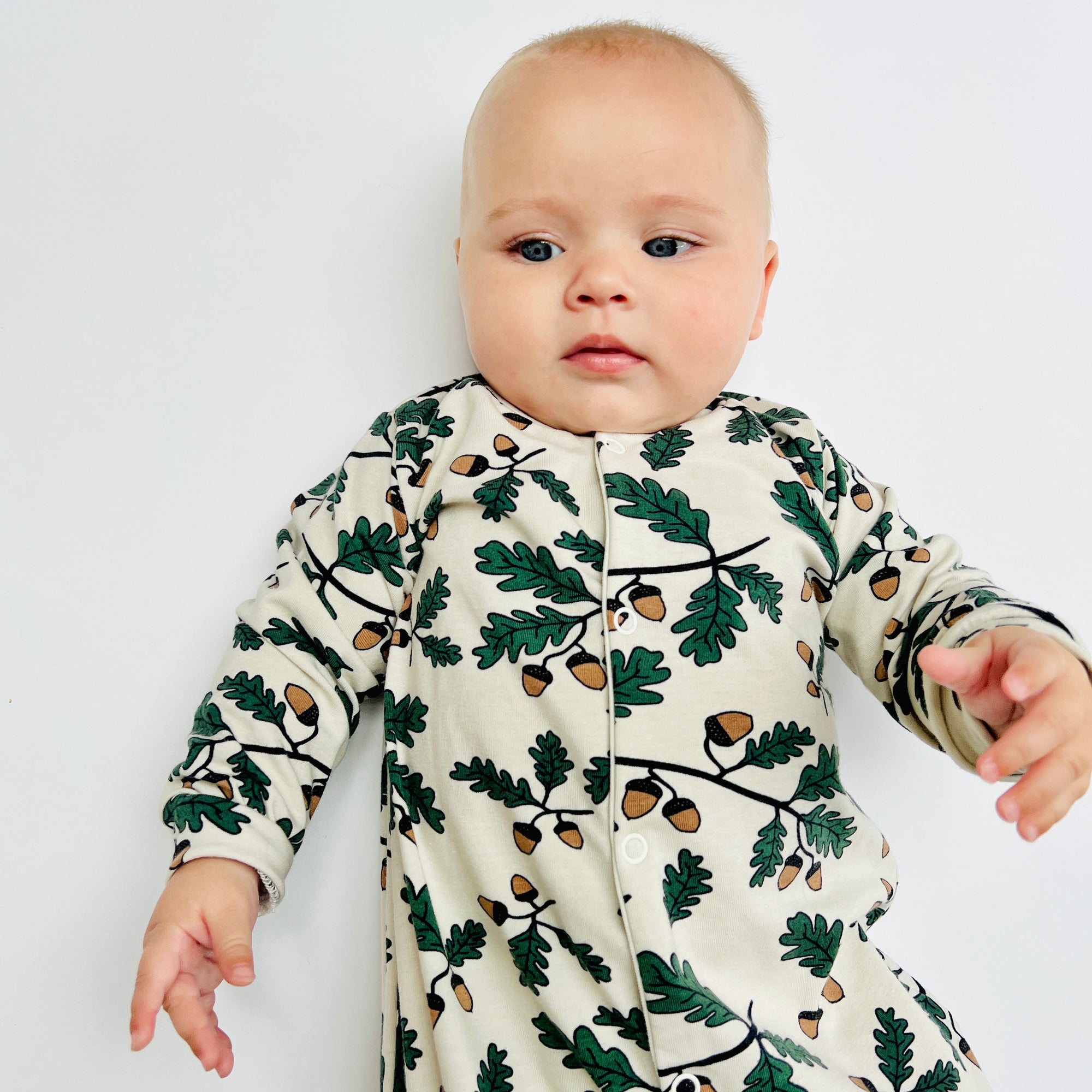 Eddie & Bee organic cotton Baby sleep suit  in Oat " Little acorn " print.