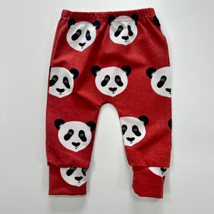 Eddie & Bee organic cotton leggings in Rust "Panda" print.