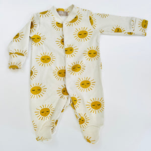 Eddie & Bee organic cotton Baby sleep suit  in Oat " Sunny " print.
