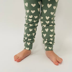 Eddie & Bee organic cotton leggings in Sage "Little hearts" print.