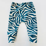 Eddie & Bee organic cotton leggings in Blue "Tiger Stripes" print.