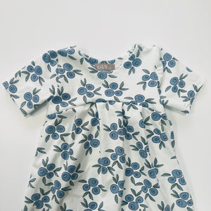 Eddie & Bee organic cotton short sleeved dress in Cream “Blueberries” print